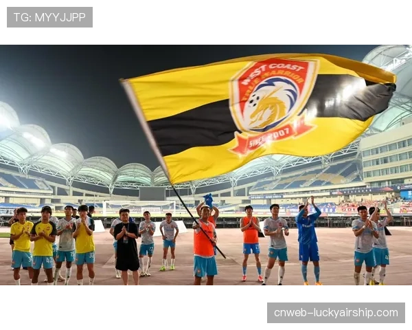 【2026年4月中超联赛·非赛事·群众体育民间足球赛引入职业定位球战术训练营，青少年参与踊跃